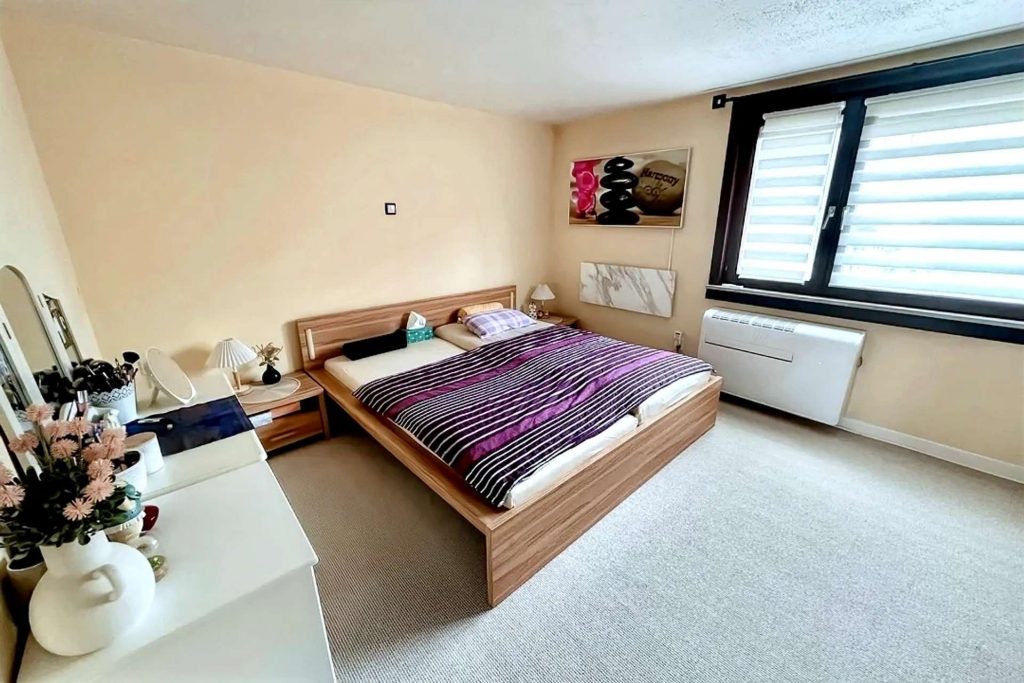 482 EG Zimmer 2