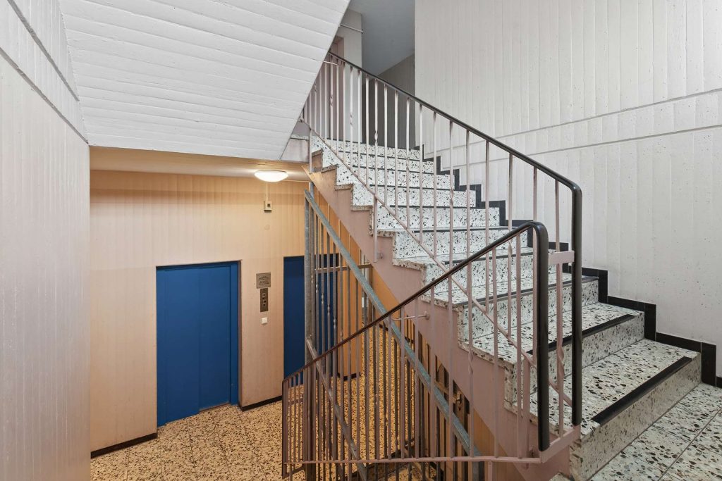 067-02 Treppenhaus II
