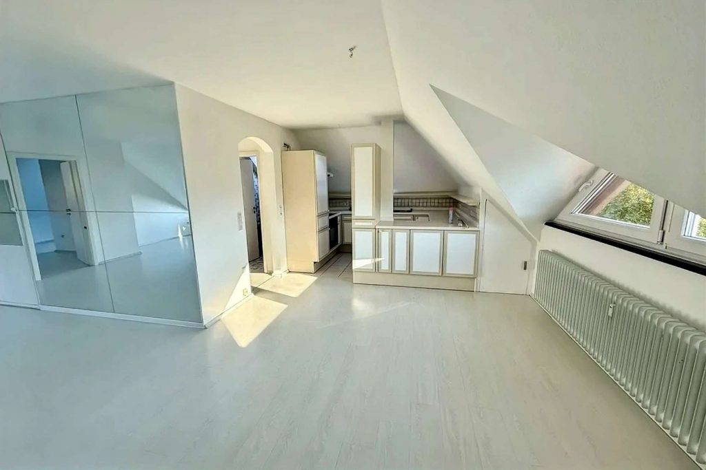 070-5 Wohnzimmer II