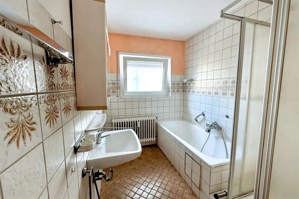 055-06 Badezimmer