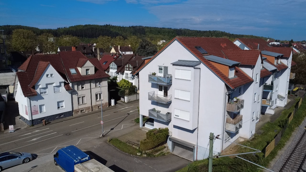 473 Aussenansicht seitlich weit