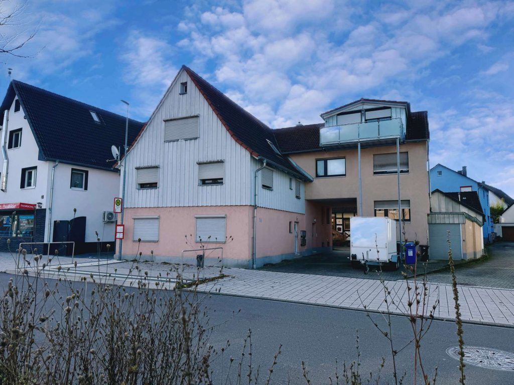4-Familienhaus im Zentrum von Malsch – 10 Zimmer – Renditeobjekt mit Entwicklungspotenzial