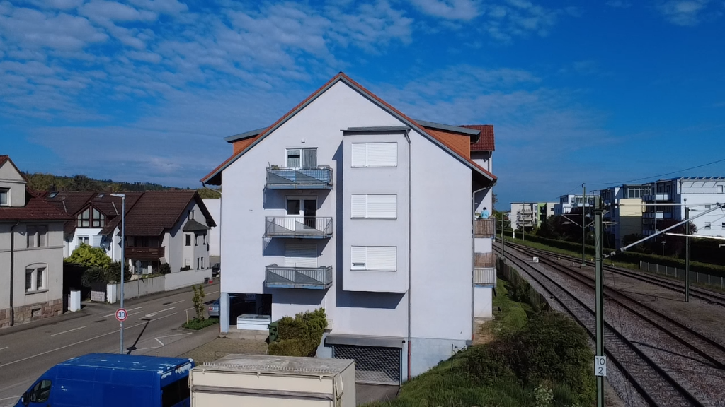 Helle 1-Zimmer-Wohnung mit Balkon und auf Wunsch mit Tiefgaragenstellplatz im Zentrum von Gaggenau