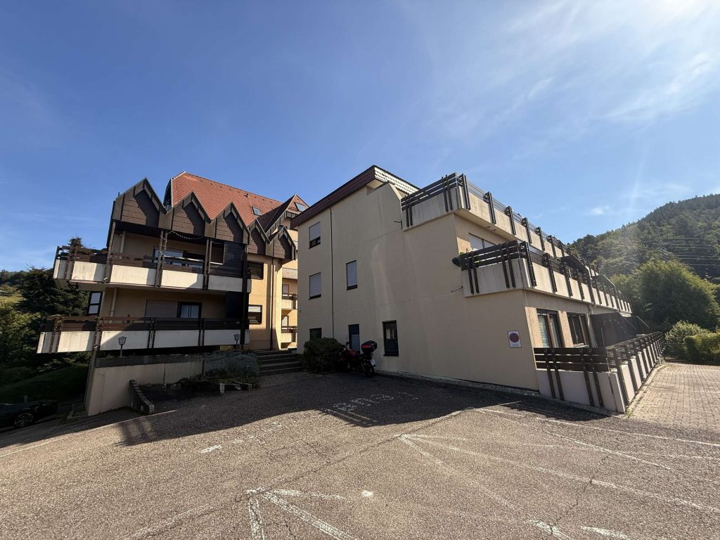 Attraktive 3-Zimmer-Wohnung mit Balkon und Tiefgaragenstellplatz in Gernsbach-Scheuern