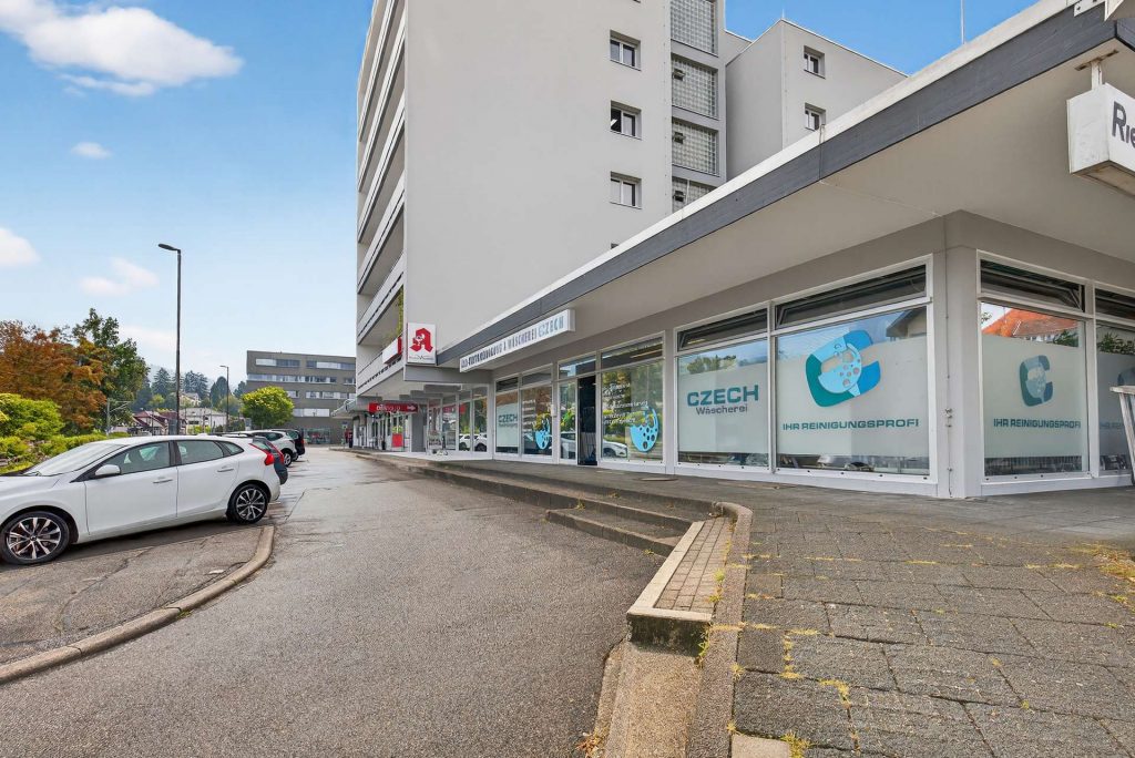 6,7 % Rendite: Gewerbeimmobilie in Gernsbach mit 10-Jahres-Mietvertrag in bester Lage