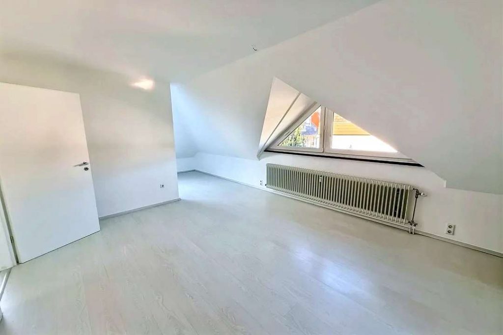 070-5 Schlafzimmer II