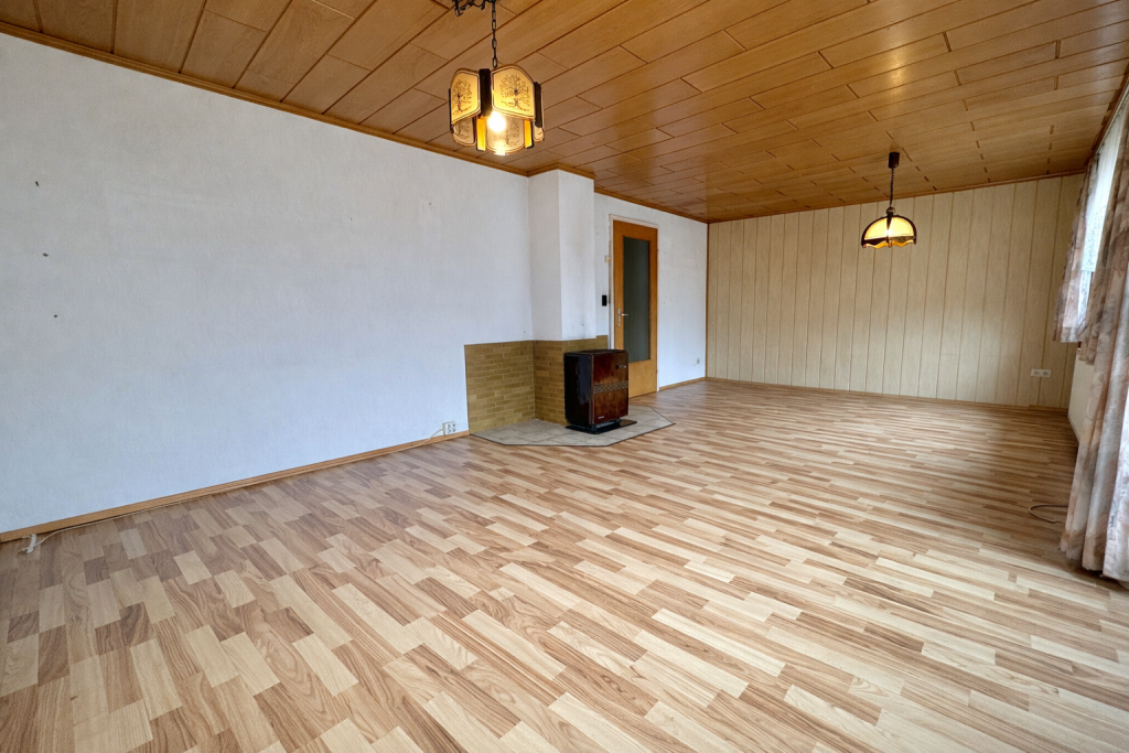 569 Wohn- und Esszimmer II