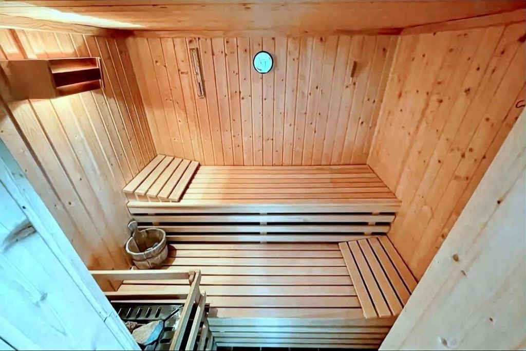 489 Sauna