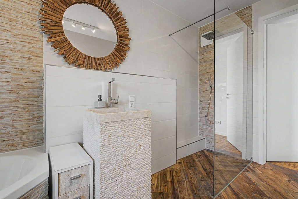 601 Badezimmer III