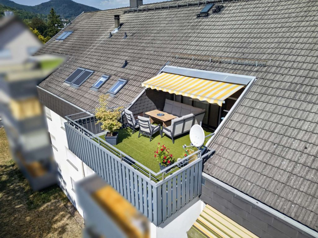 626 Drohne Dachterrasse nah