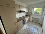 Singles aufgepasst - 1-Zi- Appartement im EG mit Stellplatz und Terrasse zu vermieten in Gernsbach - Küche
