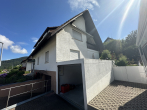Freistehendes 2-Familienhaus mit großem Grundstück in Loffenau und viel Potenzial - Aussenansicht rechts