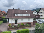 Freistehendes 2-Familienhaus mit großem Grundstück in Loffenau und viel Potenzial - Aussenansicht vorne